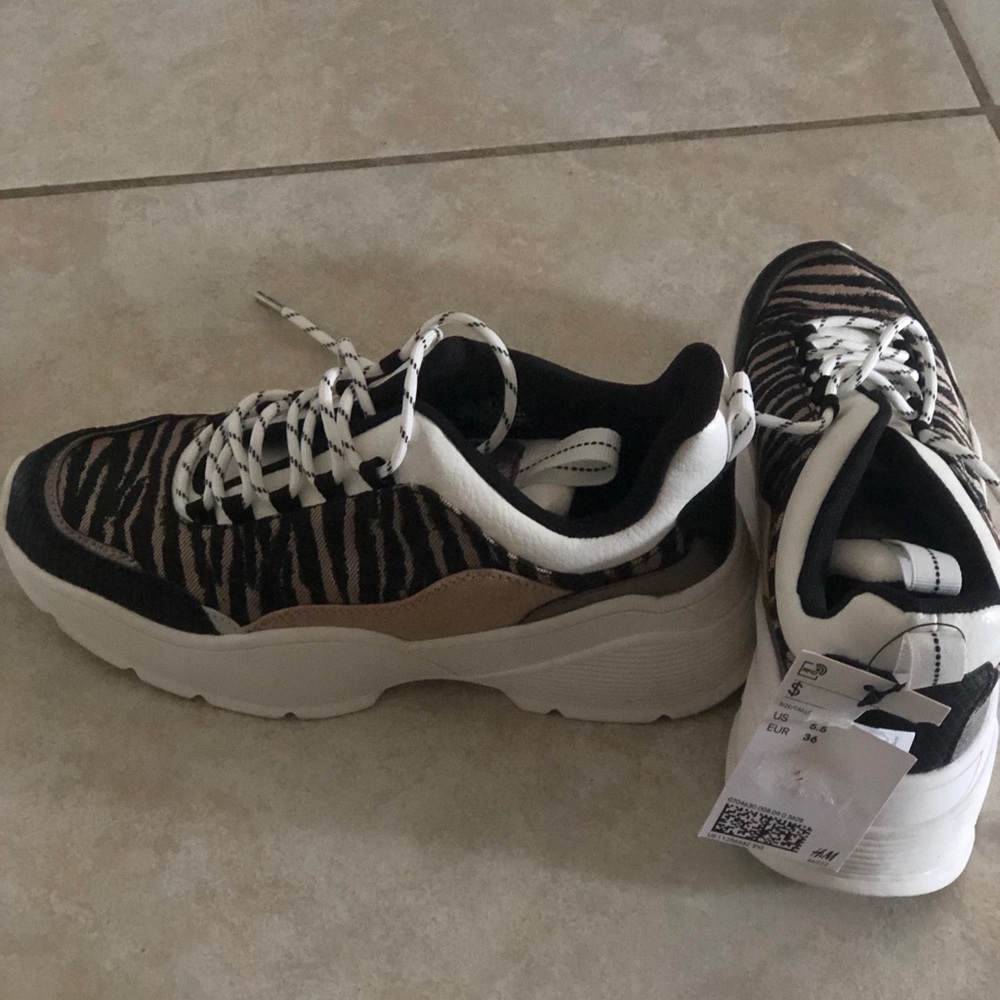 New shoes, collection Spring H & M